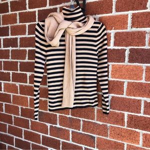 096 - Turtleneck Sweater Moda International Black & Gold Size M